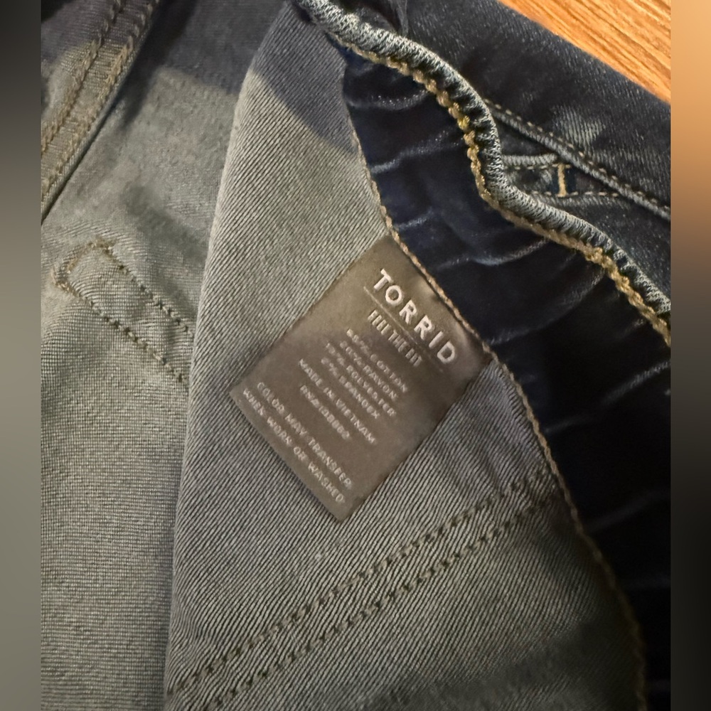 Torrid #FeelTheFit Denim Jogger Jeans Pull-On Drawstring Soft Stretch Plus Size - Picture 5 of 5